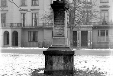 Leamington Spa.  Memorial in Holly Walk