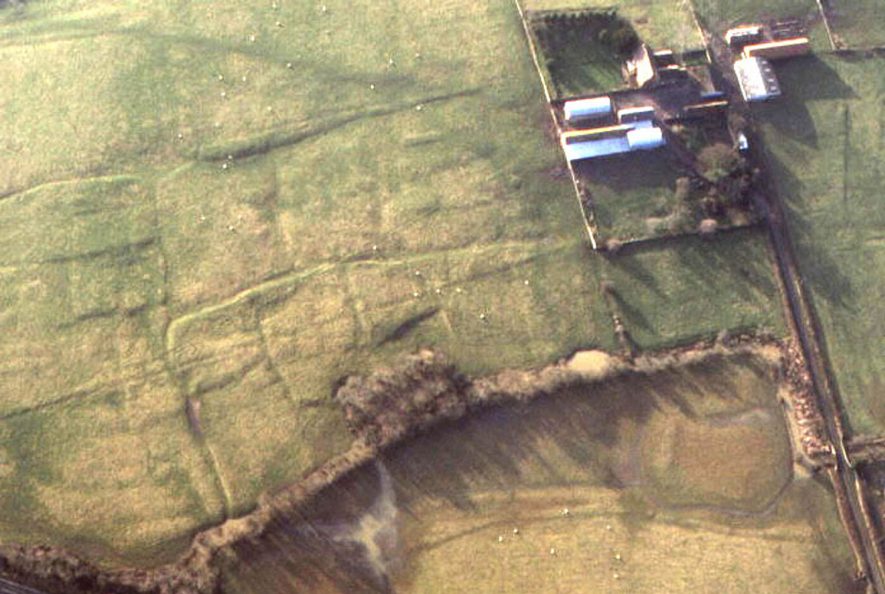 Watergall Village earthworks, Bishops Itchington.  1992 |  IMAGE LOCATION: (Warwickshire Museum Sites and Monuments Record)