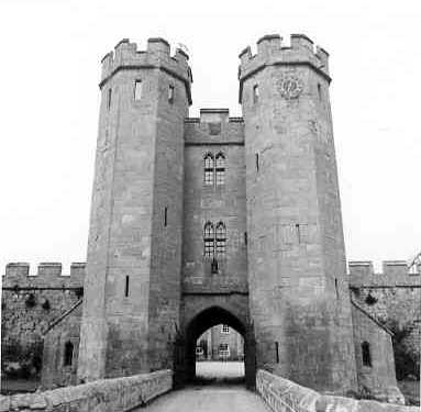 Maxstoke Castle Gatehouse, Maxstoke | Warwickshire County Council