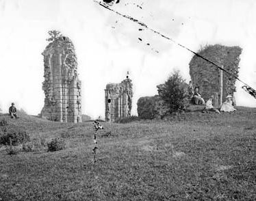 The ruins of the medieval church at Nuneaton Priory | Warwickshire County Council