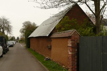 Cob Walling in Clifton Upon Dunsmore