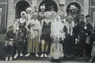 ‘Out Guising’: Gender Transgression in Warwickshire Postcards
