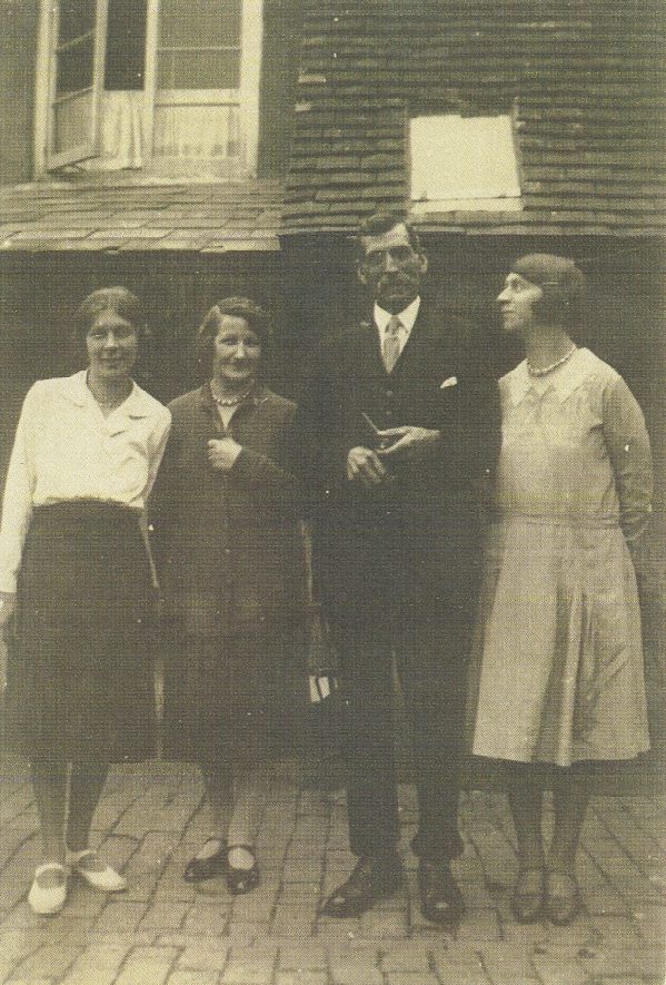 Dora Taylor (nee Baker) on left with her Aunt Mary and Uncle George and 2nd sister Lucy Lucas nee Baker 1919-1920. | Image courtesy of Jo Lowrie