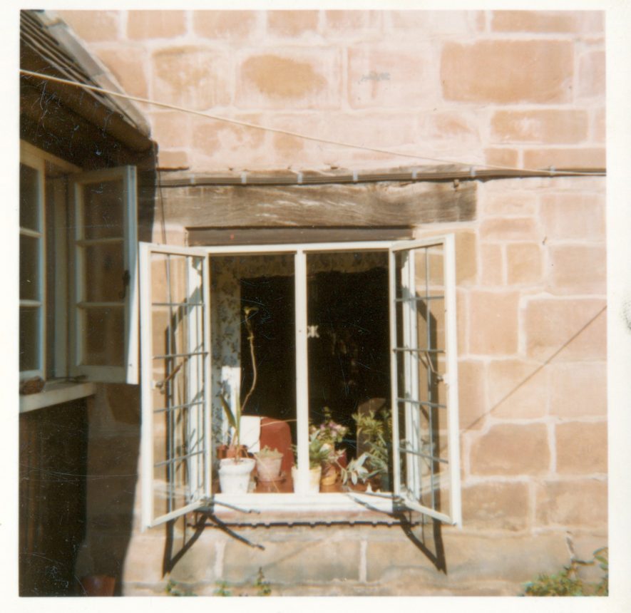 Stoneleigh. 6 The Old Almshouses, back view looking in from the garden. This was the Almshouse that Mrs Margaret Georgina Wilkinson lived in until her death in 1993. Margaret was mother to Robert and Christopher Wilkinson. | Image courtesy of Christopher Wilkinson