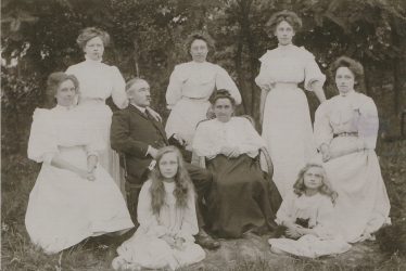 Flecknoe.  Group Photo