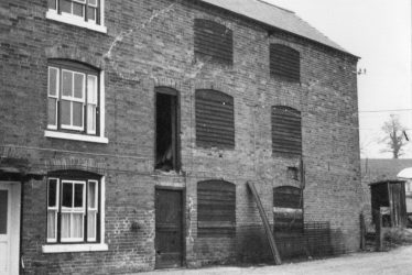 Newton.  Biggin Mill