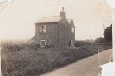 Clifford Chambers.  Pepperbox Cottage