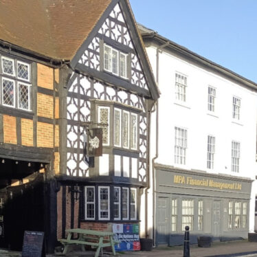 Madhouses in  Henley-in-Arden